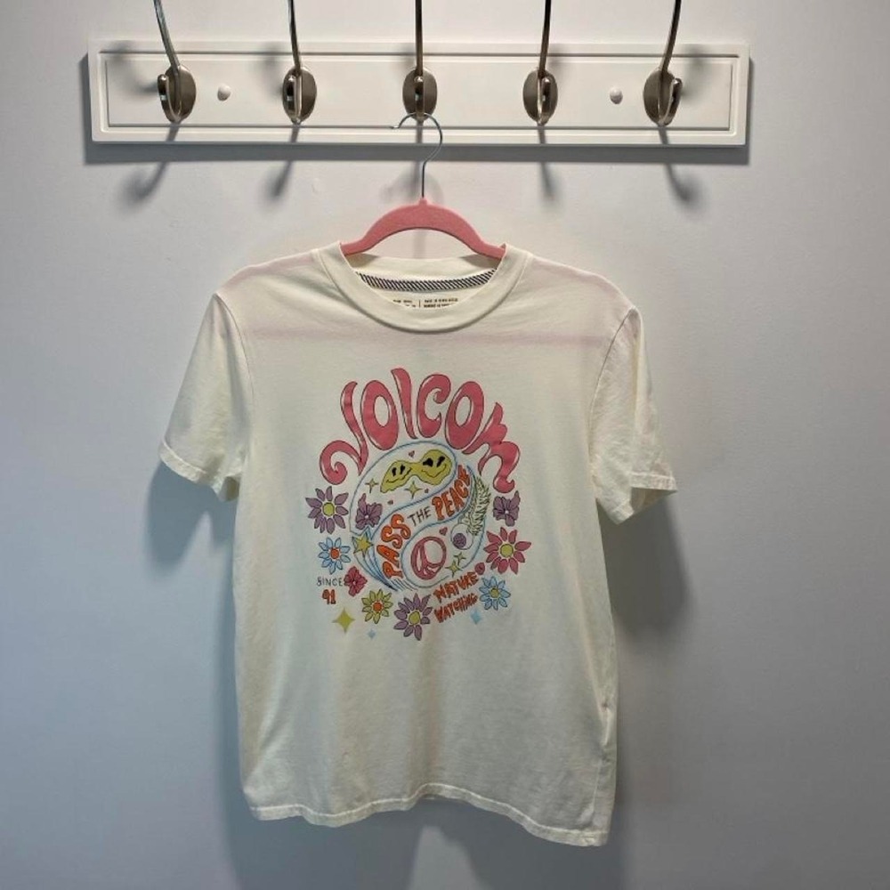 Volcom ying yang retro cream cotton t-shirt peace sign flower skater casual